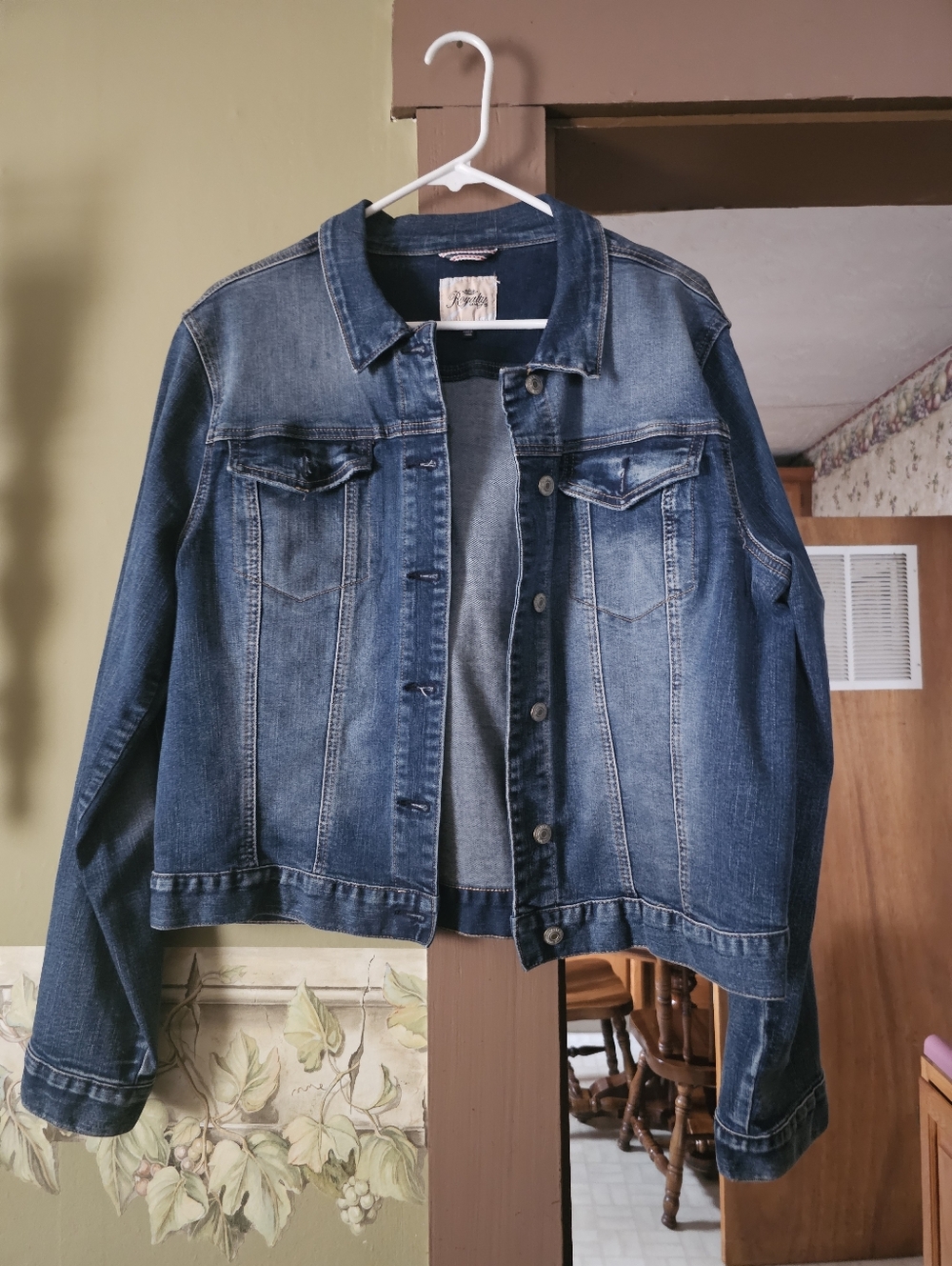 Royalty For Me Women’s XLG Denim Jean Jacket Factory Distressed Boyfriend Style